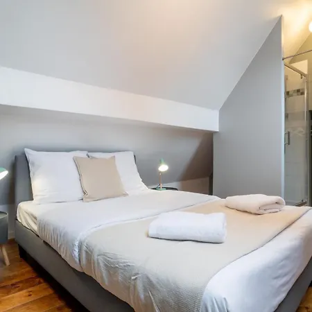 Hypercentre - Superb Cosy Duplex Parking Appartement